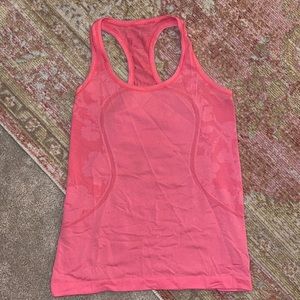 LULULEMON tank top!!
